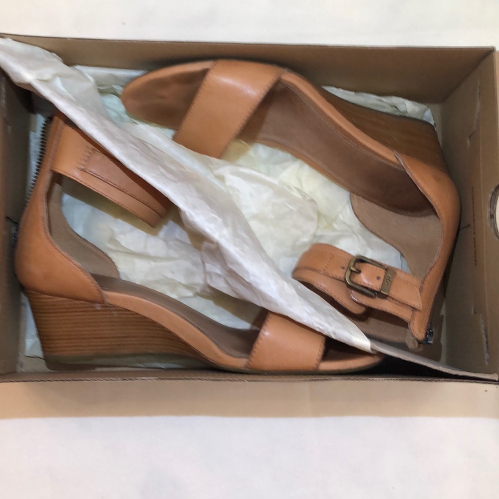 Ugg W Char sandals
